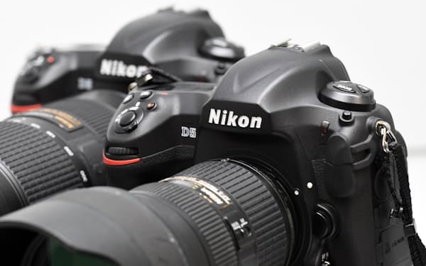 ニコンはデジタル一眼レフカメラの新規開発を中止した