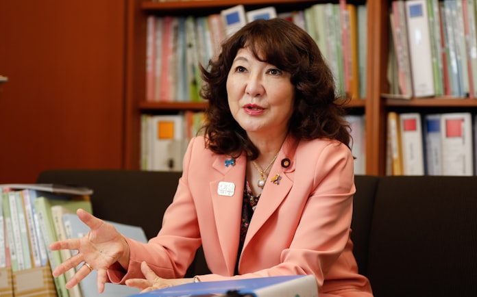 自民 片山さつき氏が3選確実 参議院選挙 日本経済新聞 自民 片山さつき氏が3選確実 参議院選挙 日本経済新聞