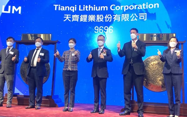 13日に開かれた天斉鋰業の香港取引所への上場記念式典