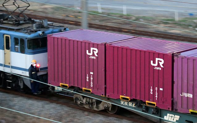 JR貨物、KDDIの障害影響の機器交換 複数キャリア対応 - 日本経済新聞