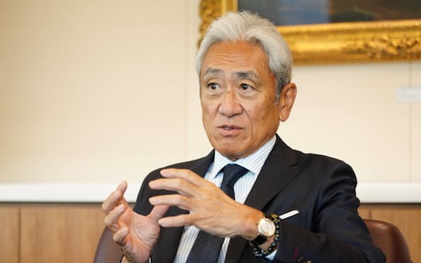 日本貿易会の国分文也会長は今後、「どこの国から仕入れるか」がより重要になると語る