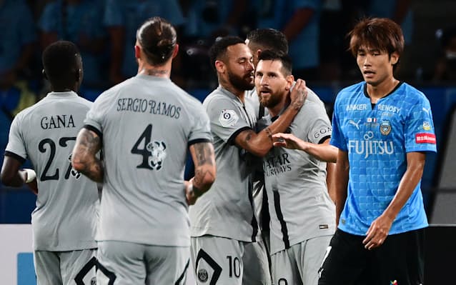 メッシ ネイマール エムバペ パリsg 川崎と対戦 写真特集 日本経済新聞 メッシ ネイマール エムバペ パリsg 川崎と対戦 写真特集 日本経済新聞