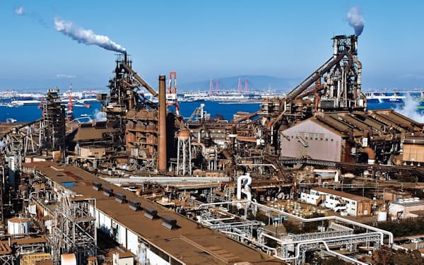 粗鋼生産量の減少傾向が続いている（日本製鉄の製鉄所）