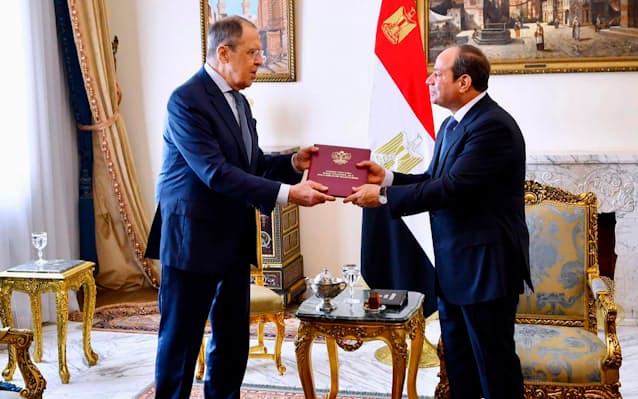 ロシア外相 エジプト大統領と会談 アフリカを歴訪 日本経済新聞 ロシア外相 エジプト大統領と会談 アフリカを歴訪 日本経済新聞