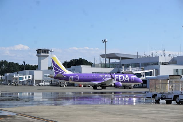 静岡空港の搭乗者 8カ月連続前年上回る 6月2万人超 日本経済新聞 静岡空港の搭乗者 8カ月連続前年上回る 6月2万人超 日本経済新聞