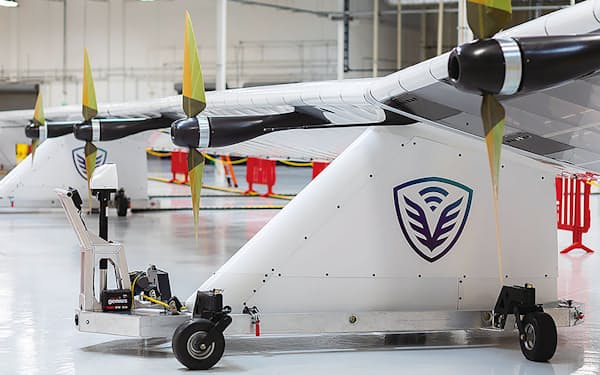 ソフトバンク傘下のHAPSモバイルは幅78メートルの翼をもつ無人航空機で成層圏通信を提供する