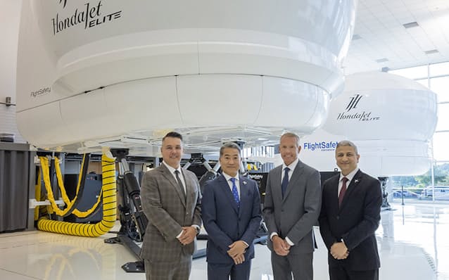 ホンダジェット アメリカやマレーシアに保守拠点 日本経済新聞 ホンダジェット アメリカやマレーシアに保守拠点 日本経済新聞