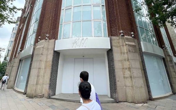 6月末にひっそりと閉店した、上海にあったH&amp;M1号店の跡地