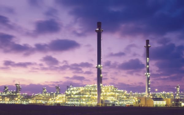 アブダビ国営石油会社の天然ガスプラント＝同社提供