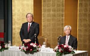 東芝メディカル買収の記者会見に臨んだ 東芝メディカル買収の記者会見に臨んだ