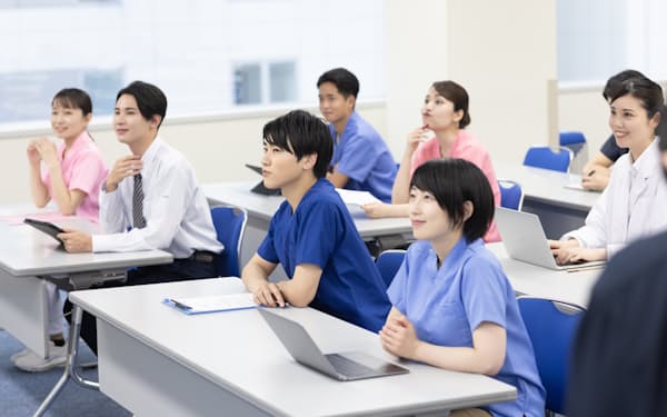 日本人を学ばせる「同調圧力」