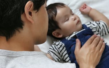 子育てする男性