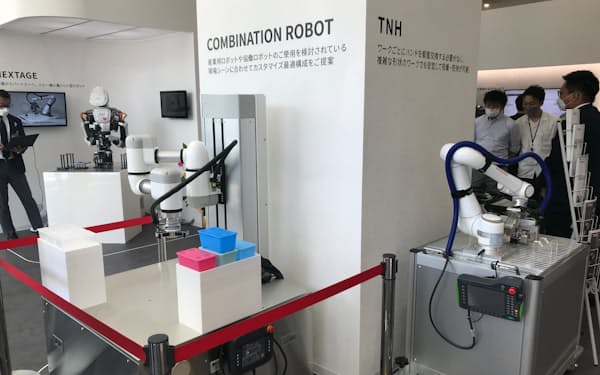 THKの福岡のショールームでは自社で製造・販売する自動化ロボットを中心に展示する（福岡市）