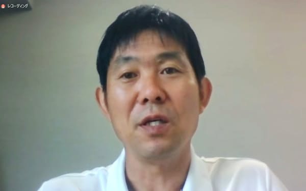 オンラインで取材に応じるサッカー日本代表の森保監督（2日）＝共同