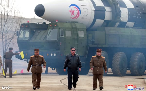 北朝鮮は核・弾道ミサイル開発を継続している=ロイター