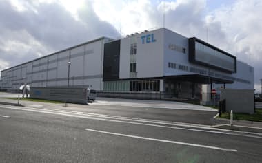 東北生産・物流センターは東京エレクトロングループで初めて生産と物流拠点の一体化を試みた(21日、岩手県奥州市)