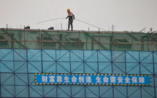 中国の地方債務2900兆円に膨張 25年の債券発行最大、デフレを助長