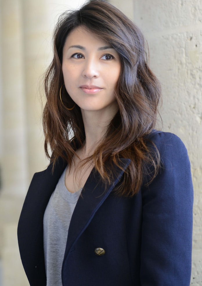 アナウンサー 雨宮塔子さん 信じて尊重してくれた両親 日本経済新聞 アナウンサー 雨宮塔子さん 信じて尊重してくれた両親 日本経済新聞