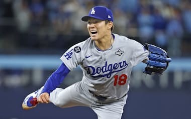 Wシリーズでは敵地で3勝を挙げる歴史的快投だった=共同