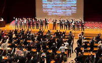 総決起大会にはオンライン参加を含め約1万人の医療関係者が参加した(20日、東京都文京区の日医会館)
