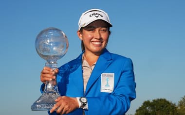 世界ランク1位のジーノ・ティティクルが独走で大会連覇を果たし、今季の最優秀選手賞に輝いた=AP