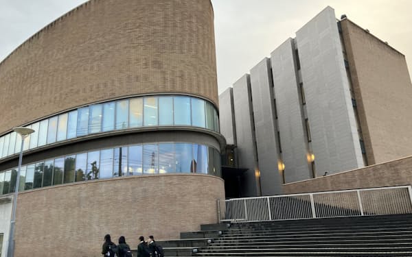 偏差値30台から進学校へ 洗足学園