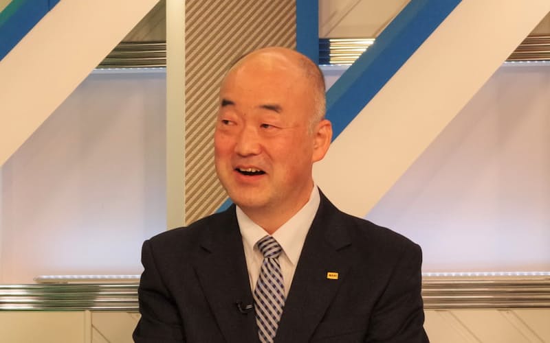 日経CNBC番組に出演したマニーの斉藤社長(8日、東京・大手町) 日経CNBC番組に出演したマニーの斉藤社長(8日、東京・大手町)