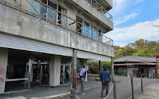 高松のシンボル屋島、再生阻む「巨大廃虚」 所有者不在で撤去進まず