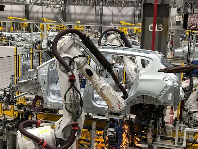 ベトナムのビンファスト 8000人を追加雇用 Ev生産増 日本経済新聞 ベトナムのビンファスト 8000人を追加雇用 Ev生産増 日本経済新聞