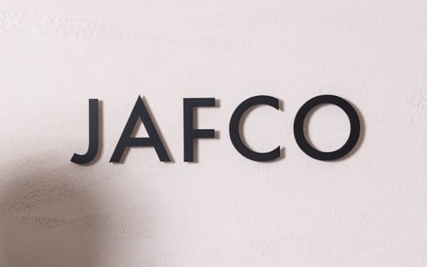 ジャフコグループは野村総合研究所の株式を約４％保有する
