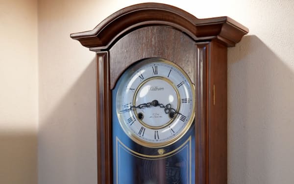 テレンス・ナップから贈られた柱時計