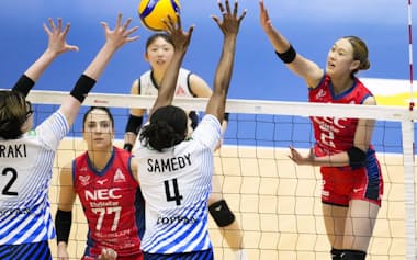 SVリーグのクラブを買いたいという声が増えてきた(10月のNEC川崎―SAGA久光戦、川崎市)=共同