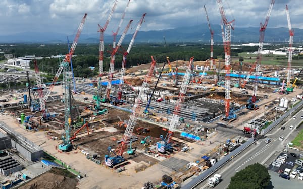 建設工事が進む台湾積体電路製造（TSMC）の新工場予定地（7月、熊本県菊陽町）
