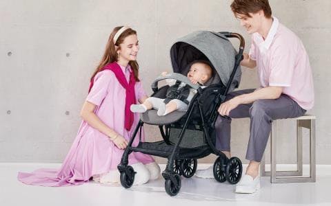 コンビ 赤ちゃん本舗との共同開発ベビーカー スゴカル Switch Plus エッグショック ロッタ Aq を発売 日本経済新聞 コンビ 赤ちゃん本舗との共同開発ベビーカー スゴカル Switch Plus エッグショック ロッタ Aq を発売 日本経済新聞