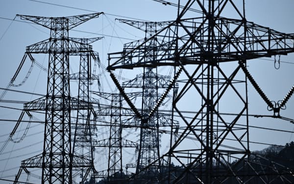 経済産業省は今後1週間の電力供給は安定水準を確保できると説明した