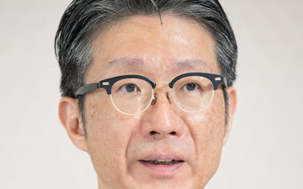 インタビューに答える東芝の島田太郎社長兼CEO（19日、東京都港区）