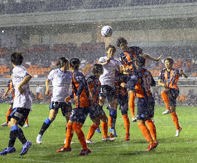 Weリーグカップが開幕 新設大会 反応はさまざま 日本経済新聞 Weリーグカップが開幕 新設大会 反応はさまざま 日本経済新聞