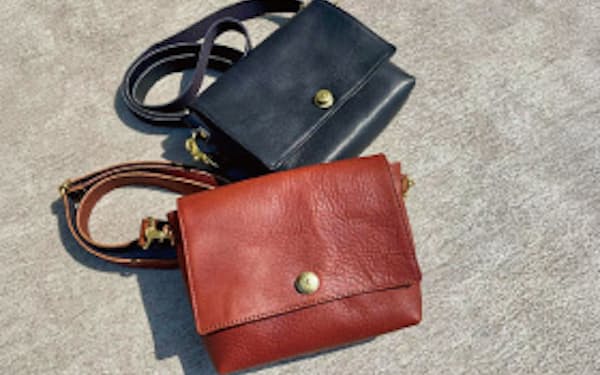 休日を愉しむ本革ミニショルダー