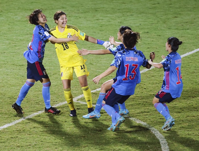 日本 Pk戦制し準決勝へ サッカーu女子w杯 日本経済新聞 日本 Pk戦制し準決勝へ サッカーu女子w杯 日本経済新聞