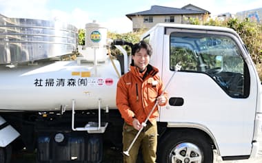 森清掃社の山添専務と開発したセンサーの模型