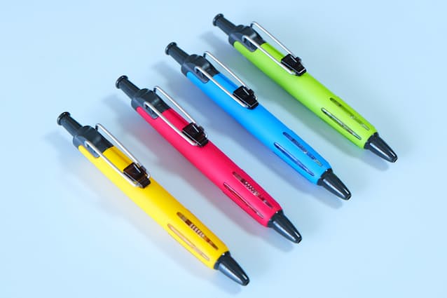 コンパクトなのにタフな筆記ができるボールペン いざという時にも使える コンパ Nikkei Style コンパクトなのにタフな筆記ができるボールペン いざという時にも使える コンパ Nikkei Style