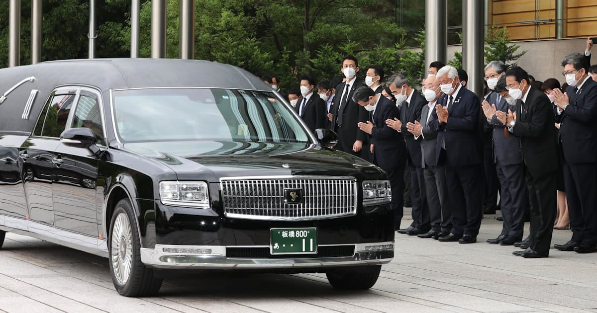 安倍氏国葬で「弔意」が議論 表明の閣議了解は見送り - 日本経済新聞 安倍氏国葬で「弔意」が議論 表明の閣議了解は見送り - 日本経済新聞
