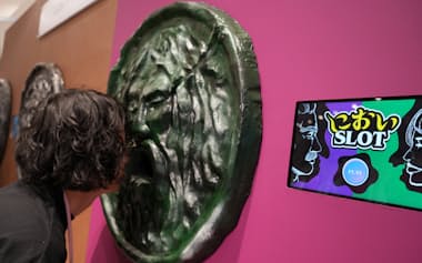 パパイアや足の臭いなどがランダムで噴出される「においクイズ」(東京都墨田区)