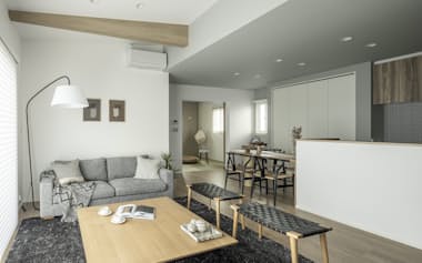 平屋建て住宅「RAN」のモデルハウスで高齢者が生活しやすい動線や介護ロボットを研究する