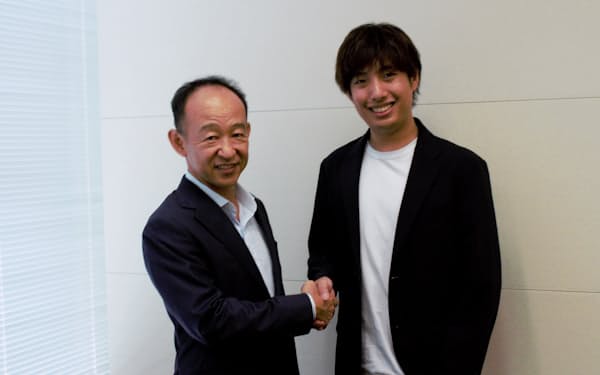 野村不動産ソリューションズの林陽平執行役員（左）とゴゲンの和田浩明代表取締役CEO