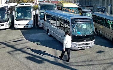 観光バス予約のキャンセルが相次いでいる(9日、大阪府泉佐野市)