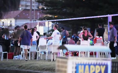 今回の銃撃事件により少なくとも13人が病院に搬送された(14日、シドニー)=AP