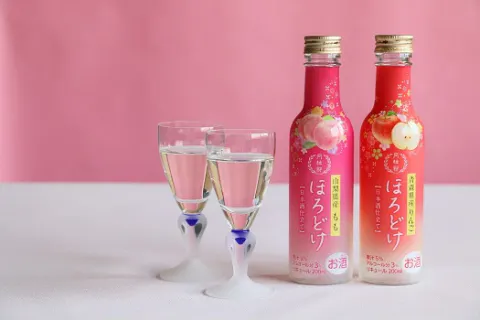月桂冠 日本酒をベースにした果汁入りリキュール ほろどけ シリーズを発売 日本経済新聞 月桂冠 日本酒をベースにした果汁入りリキュール ほろどけ シリーズを発売 日本経済新聞