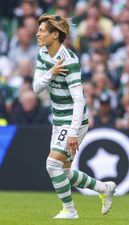 古橋亨梧 序盤に負傷交代 セルティックは開幕6連勝 日本経済新聞 古橋亨梧 序盤に負傷交代 セルティックは開幕6連勝 日本経済新聞