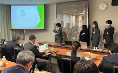 「おおいた産学金連携コーディネーター研修」は中小企業を伴走支援する金融人材を育成する(16日、大分市)